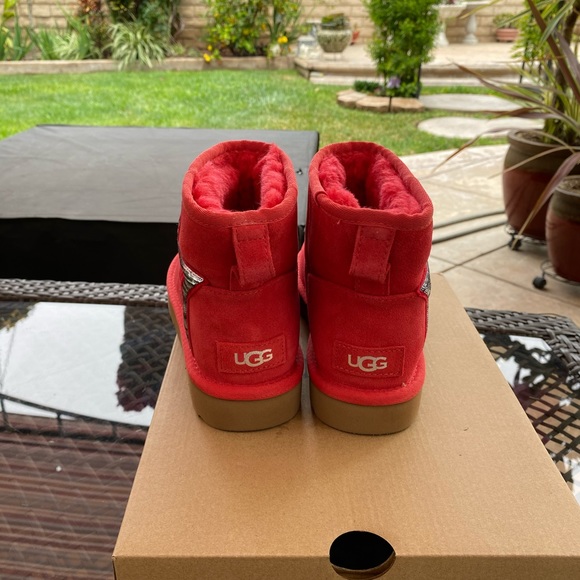NWT UGG Classic Mini Star - Picture 2 of 10